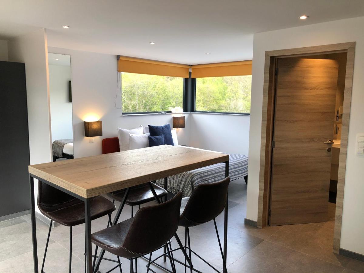 Chambres D'Hotes Les Grisons Houyet ภายนอก รูปภาพ