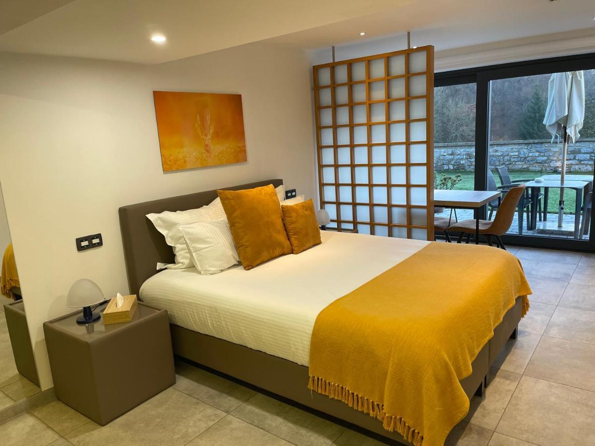 Chambres D'Hotes Les Grisons Houyet ภายนอก รูปภาพ